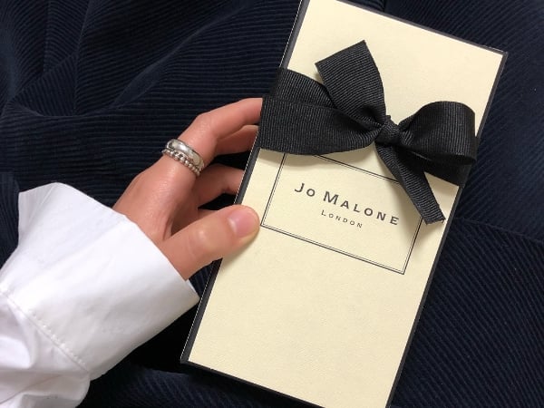 〔獨家〕不再只愛小蒼蘭？ Jo Malone 私密調查「熱賣香氛排行 Top 5」，「它」竟然也上榜！