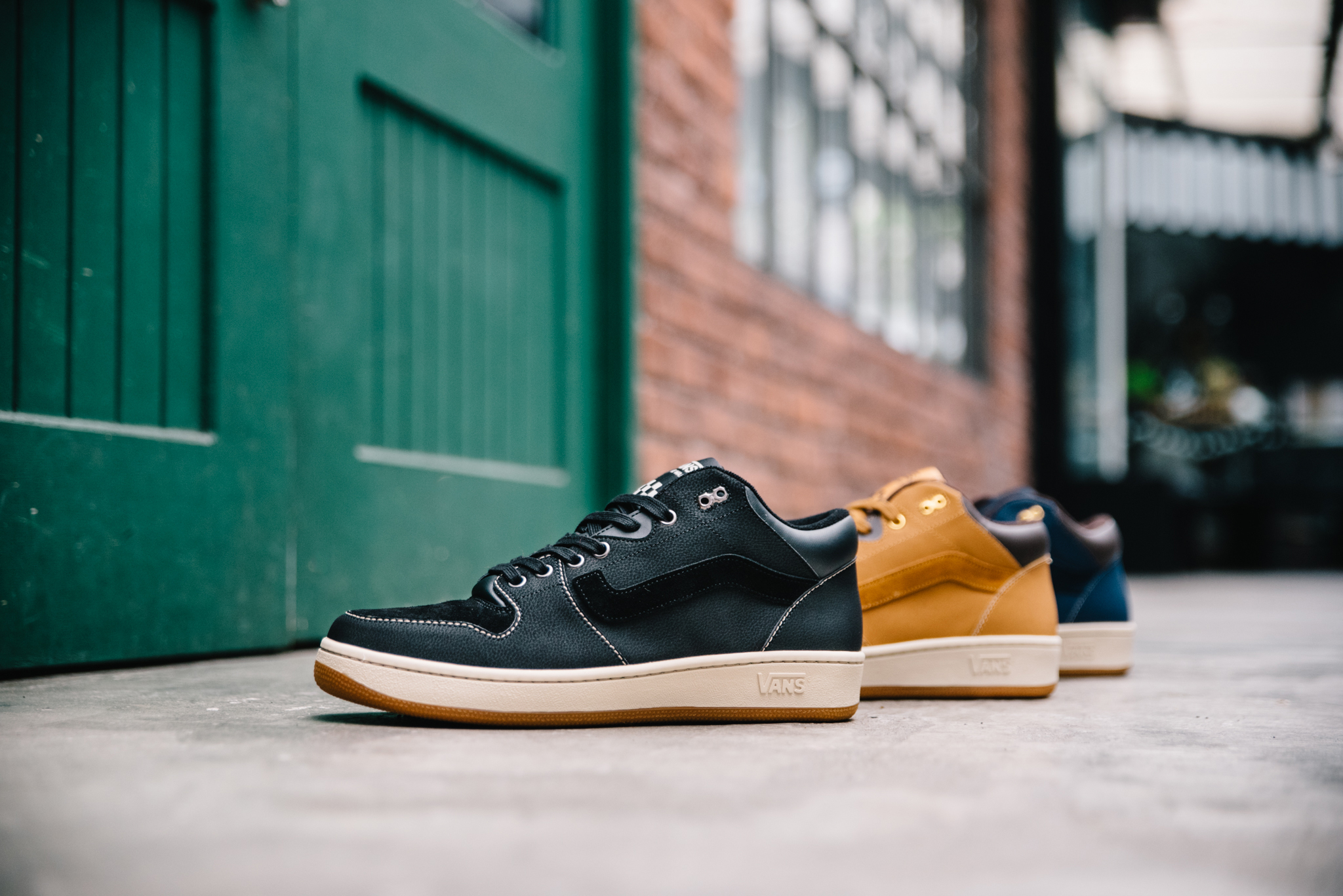 Vans 聯名、橫須賀、棋盤格都看膩了？這雙 Vans 工作機能靴更 Man！硬是要你型遍街頭！
