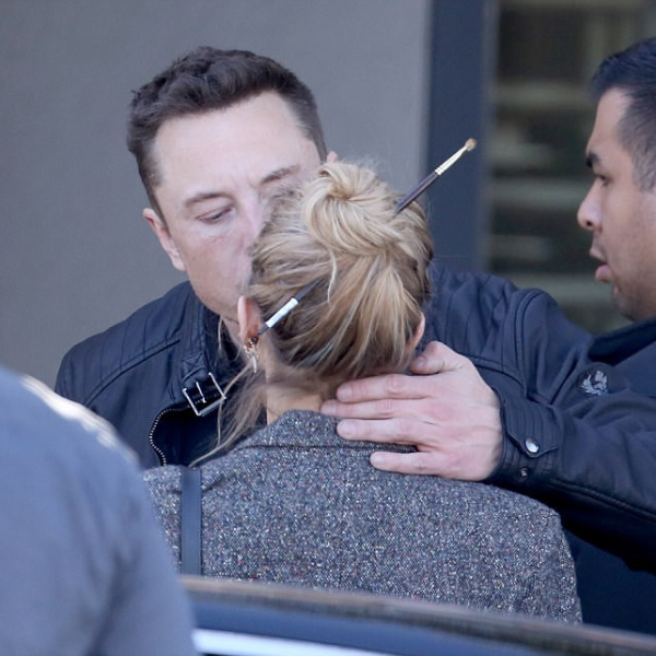 正義聯盟「梅拉」再度與超級富豪復合　當初是 Amber Heard 甩了伊隆馬斯克！