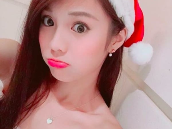 反骨甜心「琳妲」爆乳聖誕裝大秀曼妙身材，網友：把聖誕老公公還給我