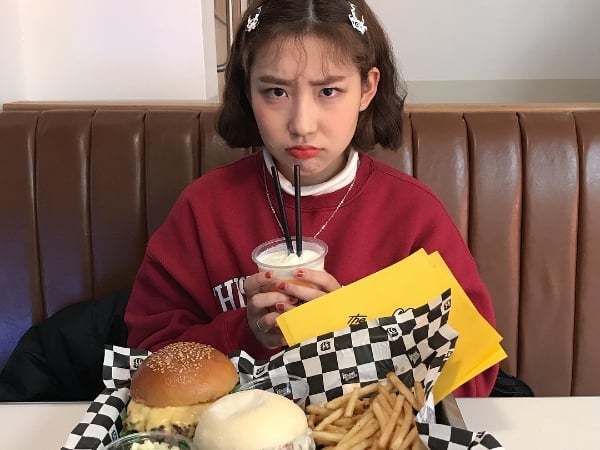 潮人必訪!韓國嘻哈歌手 LOCO 開設「美式漢堡店」 網友:起司瀑布太罪惡...