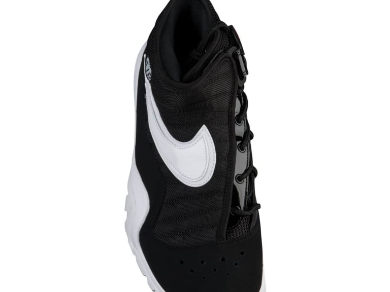 傳奇戰鞋再出招！「史上最怪籃球鞋」Nike Air Shake NDestrukt 即將推出極簡黑白配色！