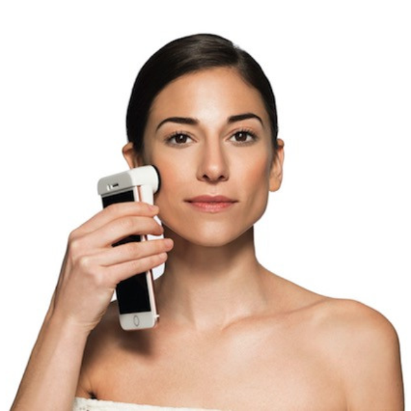 愛美人會瘋掉！「皮膚掃描儀」有手機就可以監控你的皮膚狀況