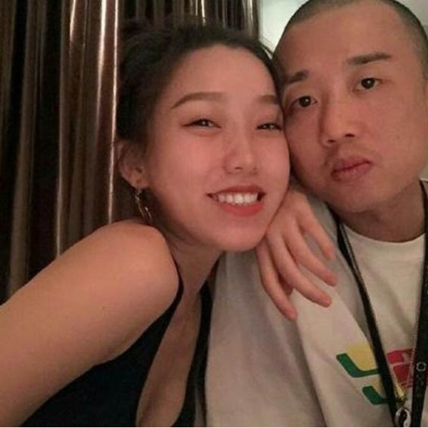 昔日冠軍兩樣情！《中國有嘻哈》 PG ONE 疑遭全面封殺？ 網友：真的回家吃炒麵...