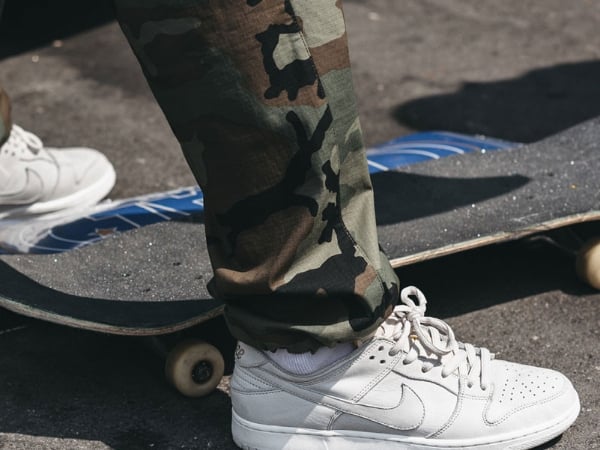 經典才最好看!Nike SB Dunk Low 回歸初心推出極簡版本 全新質感細節令人著迷!
