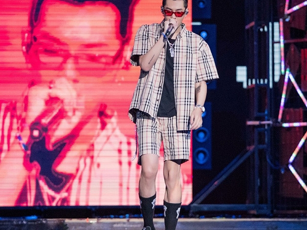 Gosha Rubchinskiy x Burberry 聯名系列開售，英國奢侈品牌將曾經避而遠之的 Chav 風格為己所用
