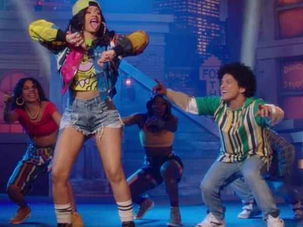 Cardi B 慶祝將與火星人在葛萊美表演　網友笑：Bruno Mars 身高又被黑了...