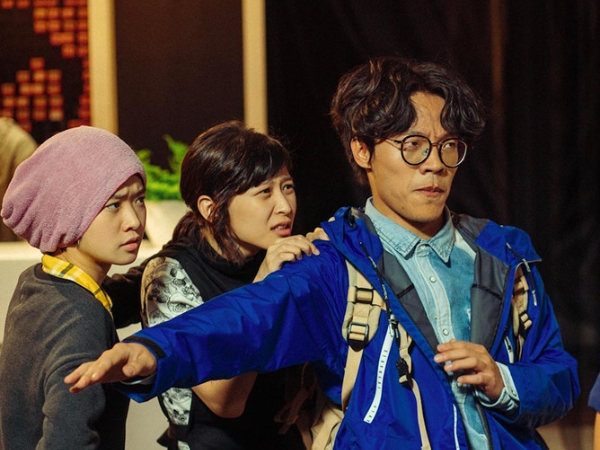 國民夯劇《花甲男孩轉大人》晉升為電影版《花甲大人轉男孩》重磅回歸!農曆新年預備再掀「花甲熱潮」。