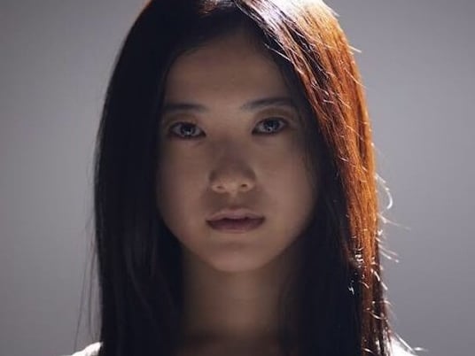遭家人綑綁後棄屍！吉高由里子「嗜血、殺人上癮」大演女女戀　《百合心》獲讚：越不安越療癒！