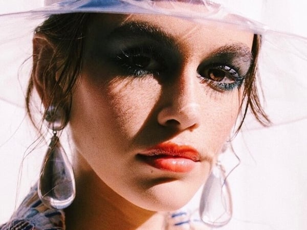 深得老佛爺歡心！只有 16 歲的 Kaia Gerber 將與 Karl Lagerfeld 推出聯乘系列！
