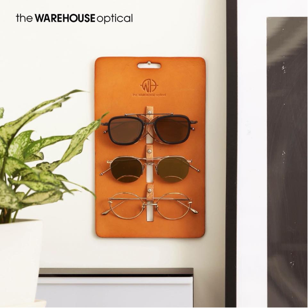 the WAREHOUSE optical Taipei 正式推出全牛皮眼鏡掛牆架！放在家超牛B的！