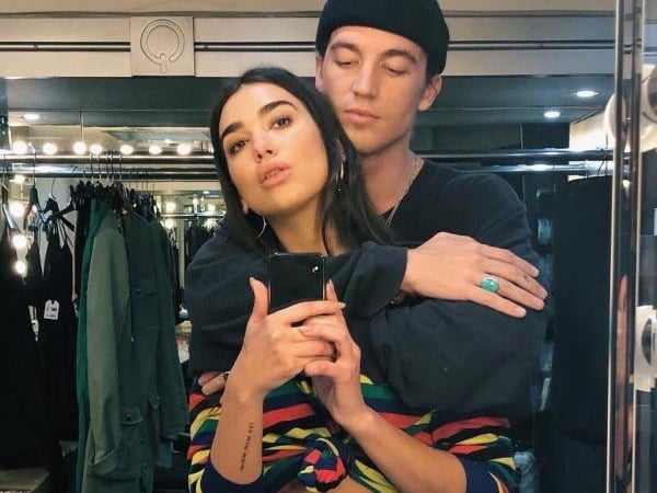 桃花運超旺!Dua Lipa 與交往 5 個月男友分手 立刻就聯絡上前任!