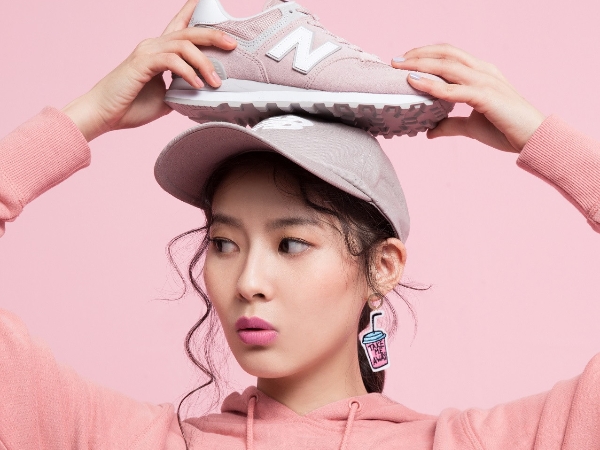 打造專屬的女性魅力 全新New Balance 574 Woman Essential 系列 用色彩釋放甜美外表下的獨立靈魂 成為街頭上眾所注目的焦點