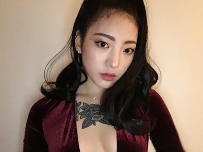 認識韓國個性美女刺青師 Nini，粗線條復古美式風格讓人好心動！