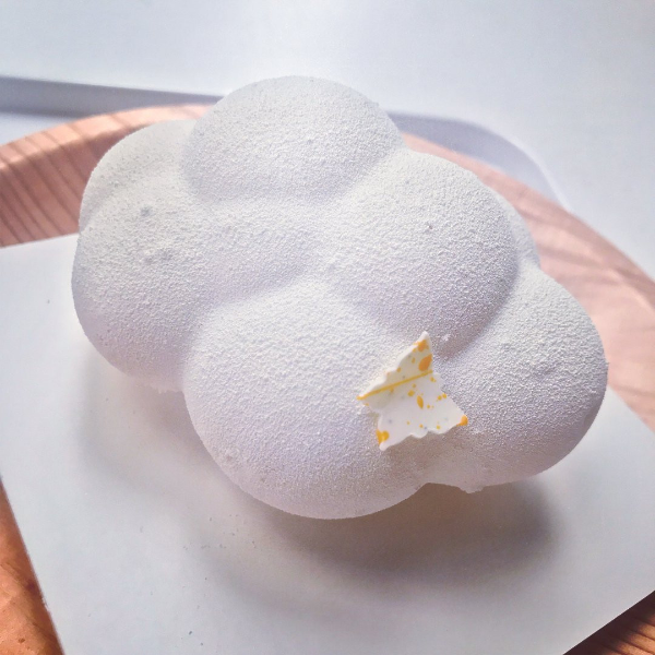 超夢幻！日本東京「雲朵」形狀美味甜點　切開來瞬間更加驚喜！