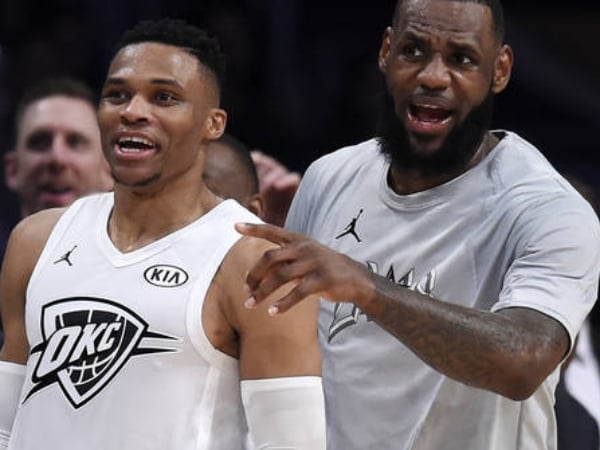 小詹姆斯單挑「威少」Russell Westbrook　老爸 LeBron 全程在一旁觀戰！