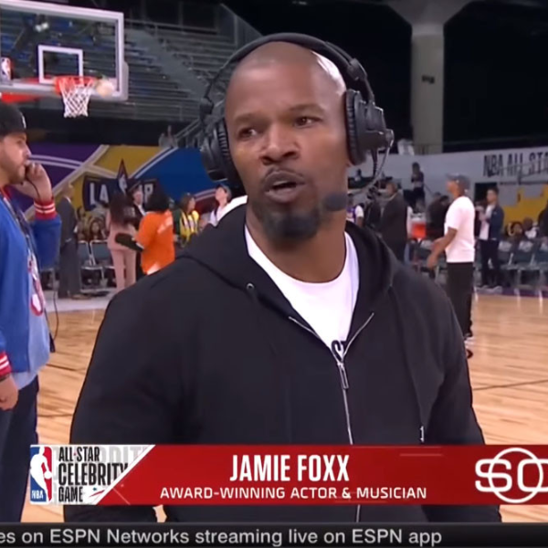 傑米福克斯參加 NBA 全明星賽名人賽，ESPN 現場直播當場甩麥走人！