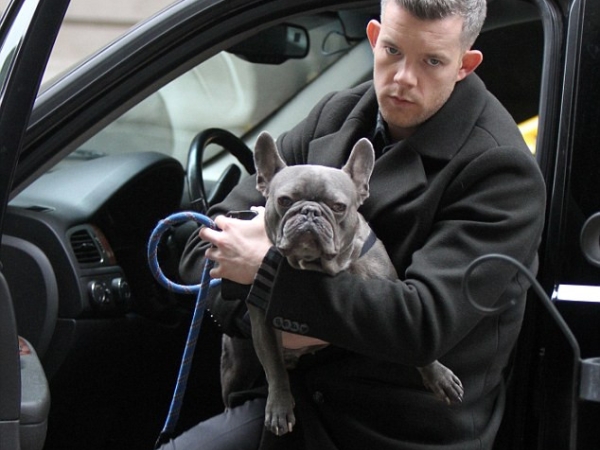 《魔性人心》狼人演員 Russell Tovey 與男友訂婚　甜蜜喊「沒想到會被求婚」！