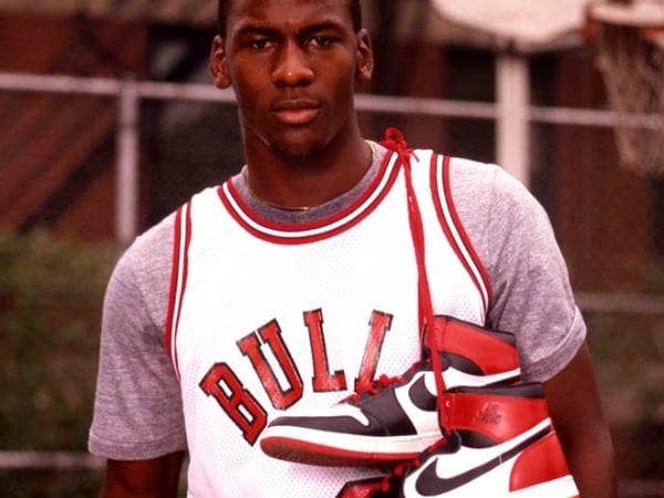 老鞋迷都濕了！傳奇神鞋 Air Jordan 1 全新紀錄片《 Unbanned: The Legend of AJ1 》預告釋出！