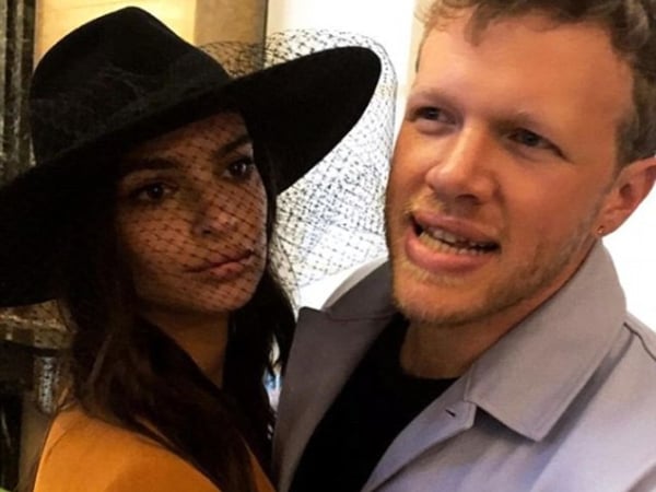 《控制》火辣小三 Emily Ratajkowski 秘密完婚！跟老公竟然只交往數週...