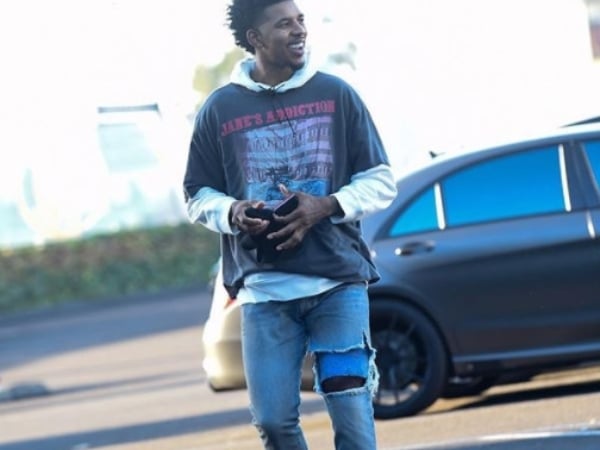 這鞋也能打球?!Nick Young 腳踩最新 YEEZY 系列出戰紐約尼克隊