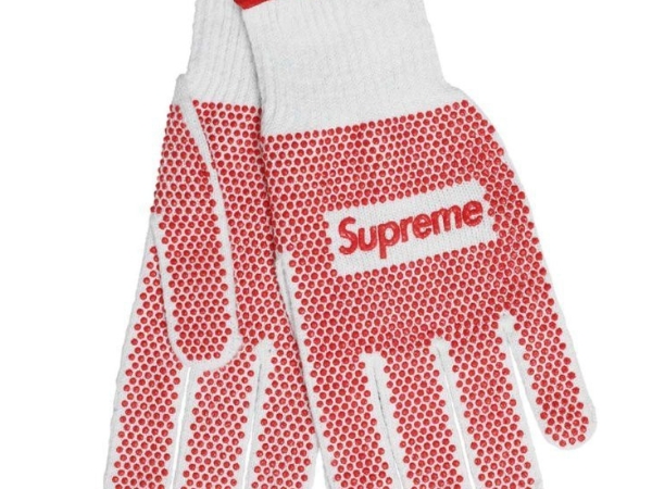 潮流中二病發作！你真的需要印有 Supreme 字樣的工業手套和運動袖套嗎？
