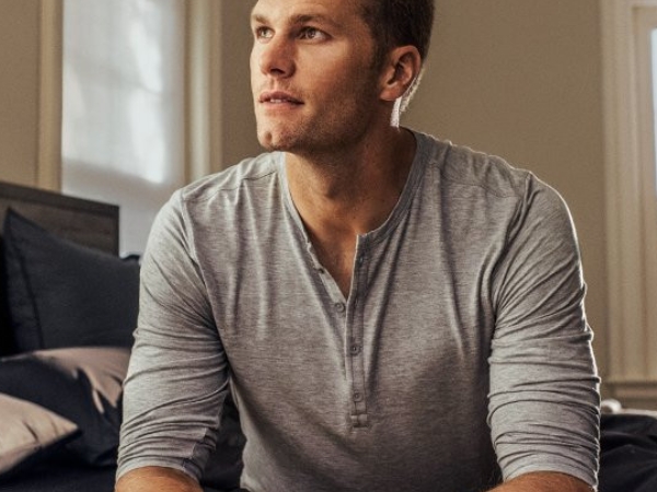 Under Armour「TB12運動恢復裝備」 全新推出外穿服飾 恢復科技印花重建身體 提供運動員24小時修復需求