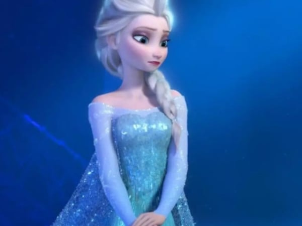 《冰雪奇緣 2》要為艾莎女王找女朋友？導演首度正面回應！