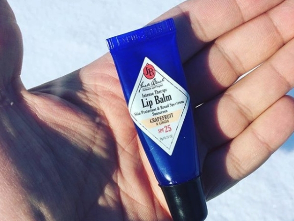 來自男士護膚品牌的這支潤唇膏，為何會在 Sephora 上得到眾多女生歡迎？
