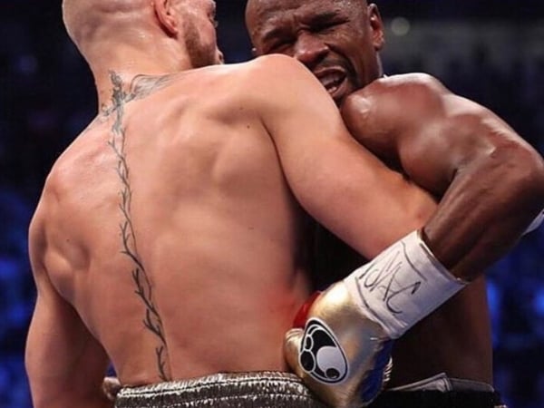 「世紀拳賽續集」原來是假的！雷哥表示「還好老梅退休了，不然 UFC 規則可是很殘酷的」