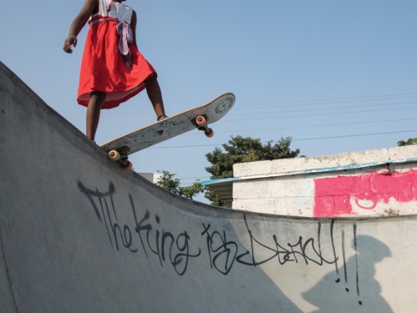 VANS 以 OFF THE WALL 精神推動女性滑板運動