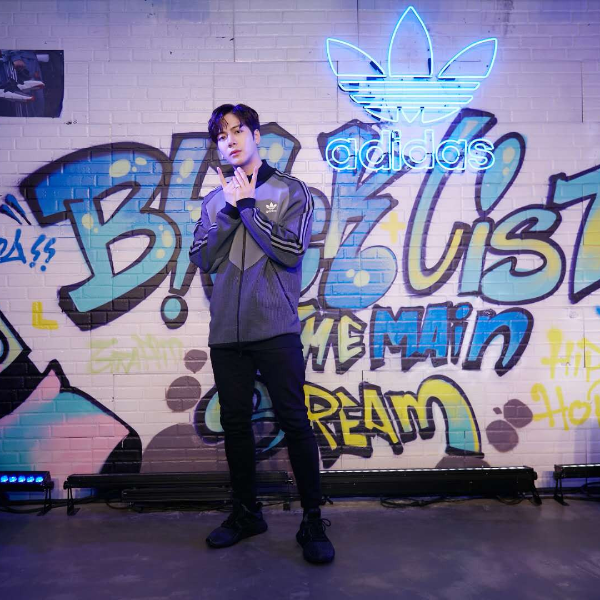 adidas Originals 新鮮事 潮流新星王嘉爾以 Original Icon 加入 adidas Originals 巨星家族 現身全新鞋款 PROPHERE 上海發佈派對