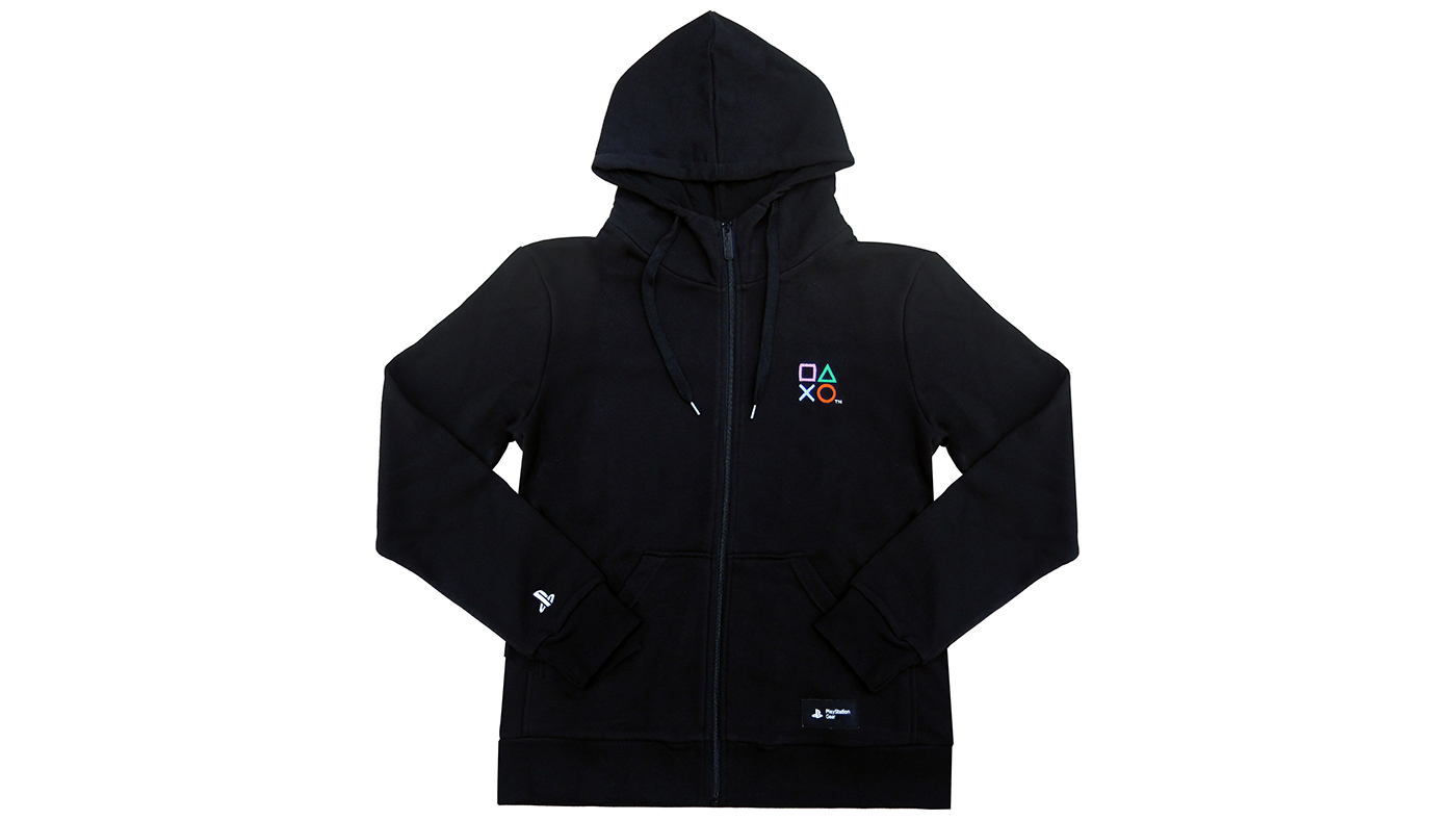 打破他們印象！PlayStation® 不玩遊戲玩潮流　Logo T、教練外套竟超吸睛！