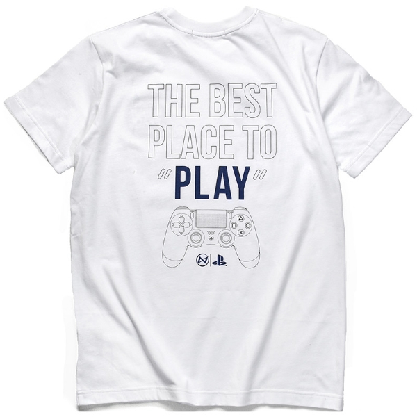 打破他們印象！PlayStation® 不玩遊戲玩潮流　Logo T、教練外套竟超吸睛！