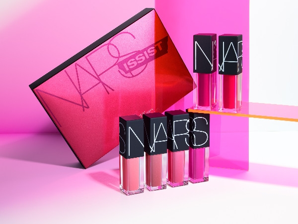 再度襲擊荷包！NARS 推出限量「迷你版惹火唇釉組」，精挑美色全收入！