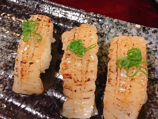 夜貓族的慰藉!加班到半夜也吃得到的 5 間「不打烊美食」特搜 網友:終於不用吃冷飯...