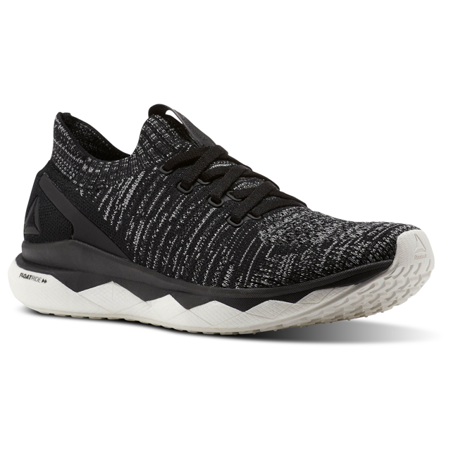 即刻體驗能量流動的每一步！Reebok獨家太空科技跑鞋 FLOATRIDE RS全新樣貌登場