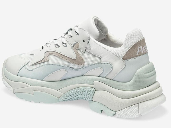 Ash 也加入 Dad Sneakers 戰圈,引來網民爭相在 Instagram 留言詢問!
