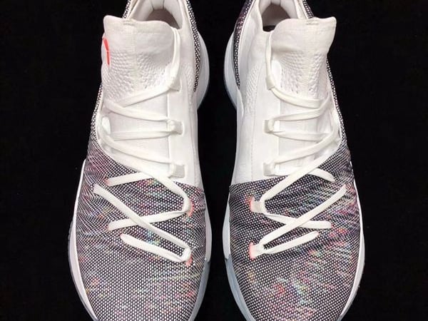 有望在今年季後賽發售？新一代戰靴「Curry 5」兩款配色實照　一次搶先看！