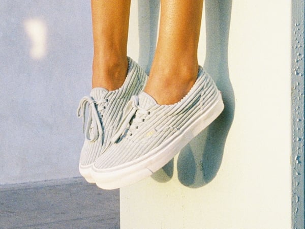 當女孩最無法抵擋的兩元素結合！Vans X Opening Ceremony 推出「燈芯絨 X 粉嫩」OG Era LX！