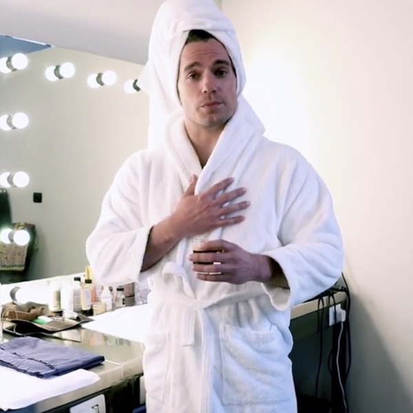 超人亨利卡維爾告別蓄鬍造型，特別製作影片緬懷逝去的鬍子超搞笑！