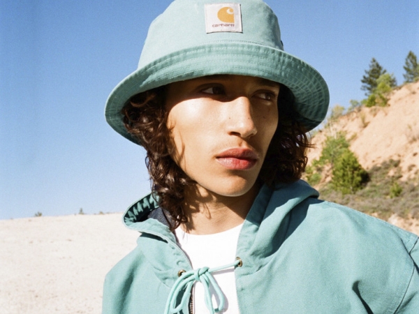 〔春搭良品〕工裝也能大玩「春意」！Carhartt WIP 2018 春夏目錄「繽紛」登場！