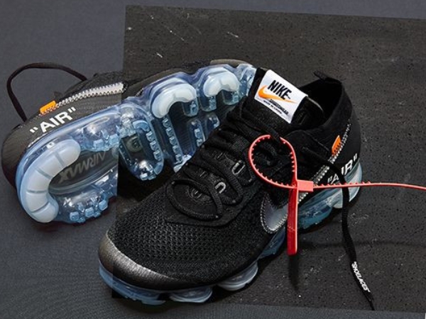 這是你「唯一原價購入」的機會!「 Virgil Abloh x Nike Air VaporMax 黑魂」本週在台開賣!