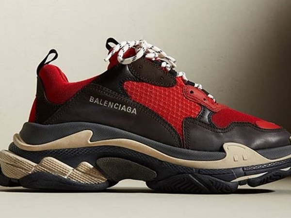 這次來真的！Balenciaga 推出「 Triple S 全新配色」！