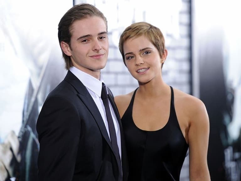 好萊塢 10 位演員的兄弟姐妹！布萊德彼特 Brad Pitt、艾瑪華森 Emma Watson 的弟弟原來長這樣！