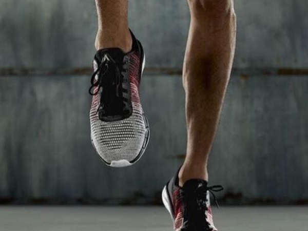8 種強韌纖維交織而成！Reebok 新一代跑鞋 FAST FLEXWEAVE 正式登場！