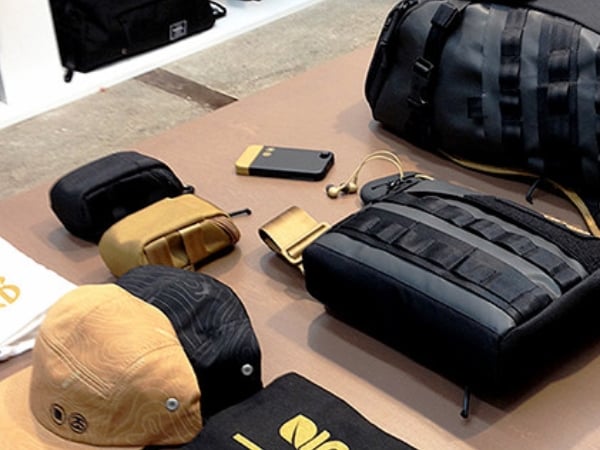 Stussy X Incase 聯乘釋出 復古風潮系列 2013 絕版品 Camp Cap  Incase 台灣官網只送不賣