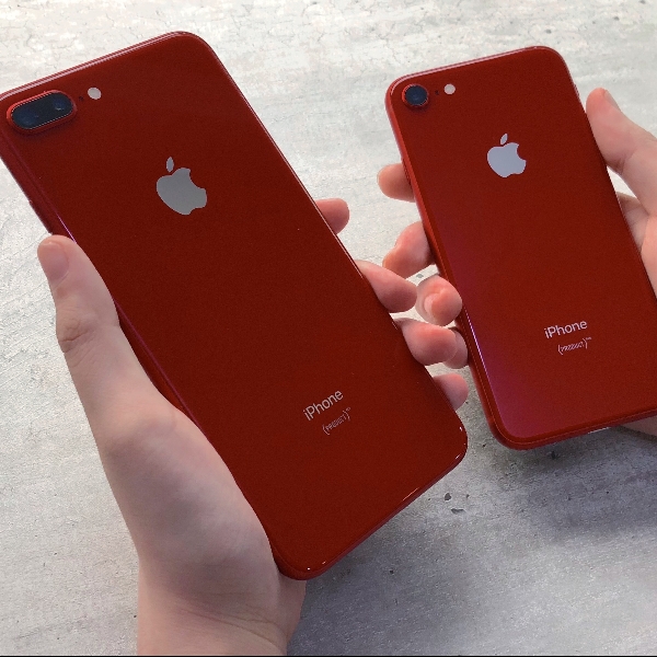 開箱 Apple 全新 (PRODUCT)RED 紅色特別版 iPhone 8！購買 iPhone 同時做公益、協助防治愛滋  為世界盡一份心力！