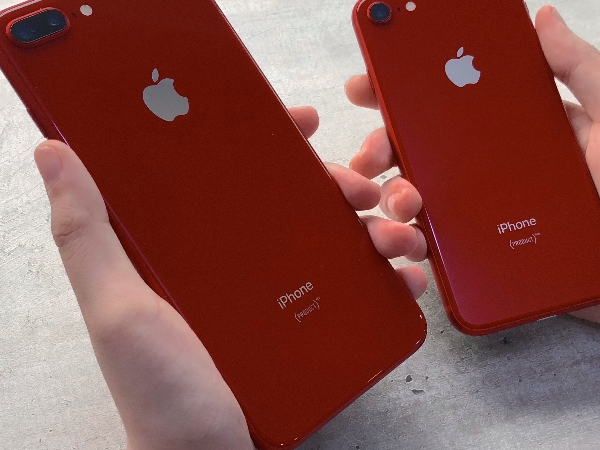 開箱 Apple 全新 (PRODUCT)RED 紅色特別版 iPhone 8！購買 iPhone 同時做公益、協助防治愛滋  為世界盡一份心力！