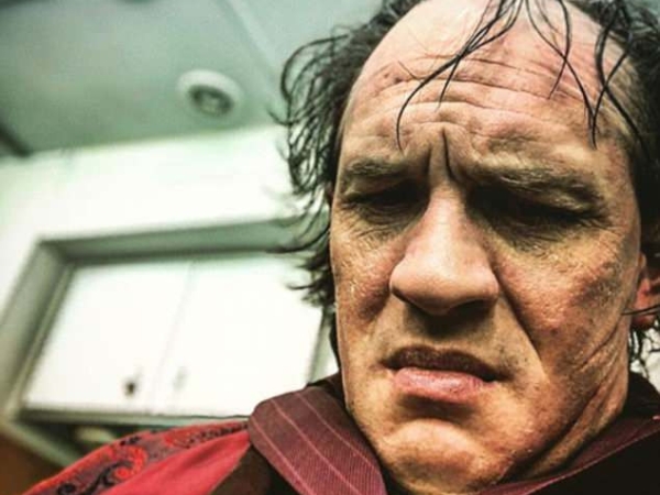 湯姆哈迪犧牲色相扮演黑幫老大 Al Capone 光頭老態讓粉絲幾乎認不出是他!